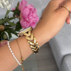 02 Apple Watch Metallarmband Coco Gold, Tragebild Handgelenk