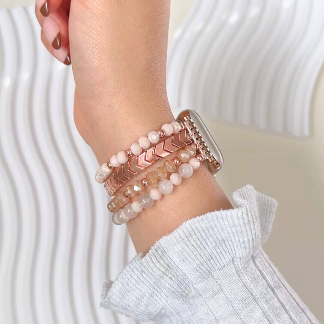 02 Apple Watch Metallarmband Juliette Rose, Tragebild Handgelenk